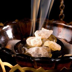 Frankincense & Myrrh fragrance oil for use in candles, soap, perfume, diffusers and more