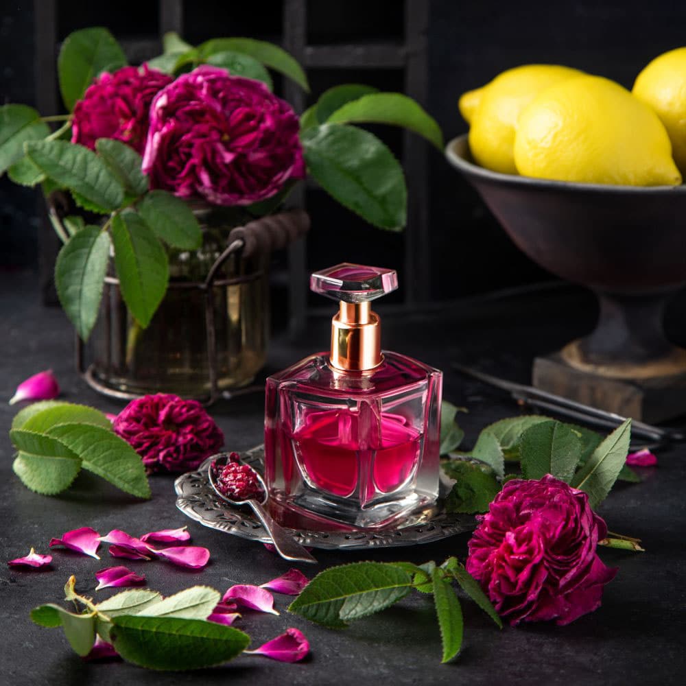 Are fragrance oils the same as essential oils? Rose Jam fragrance oil for use in candle making, soap making, perfumes, diffusers and more.