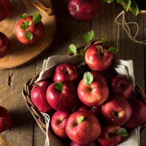Red Delicious Apple fragrance oil for use in candles, soap, perfume, diffusers and more