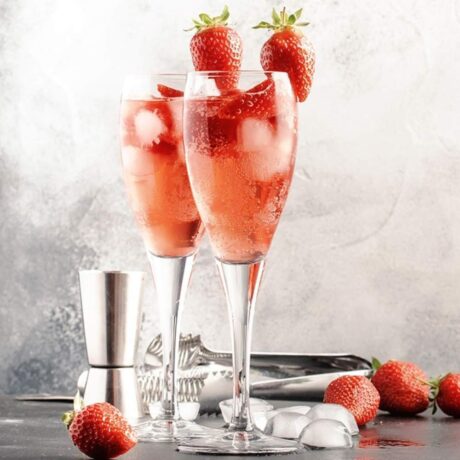 Strawberries & Champagne fragrance oil for use in candles, soap, perfume, diffusers and more